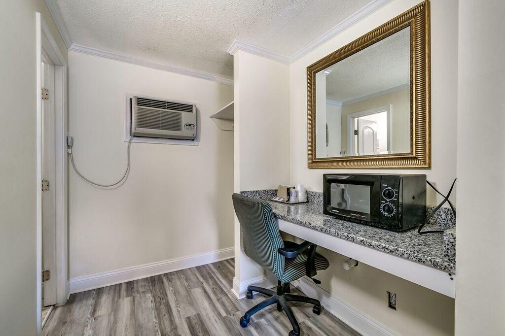 Sea Hawk Oceanfront Motel Myrtle Beach Bagian luar foto