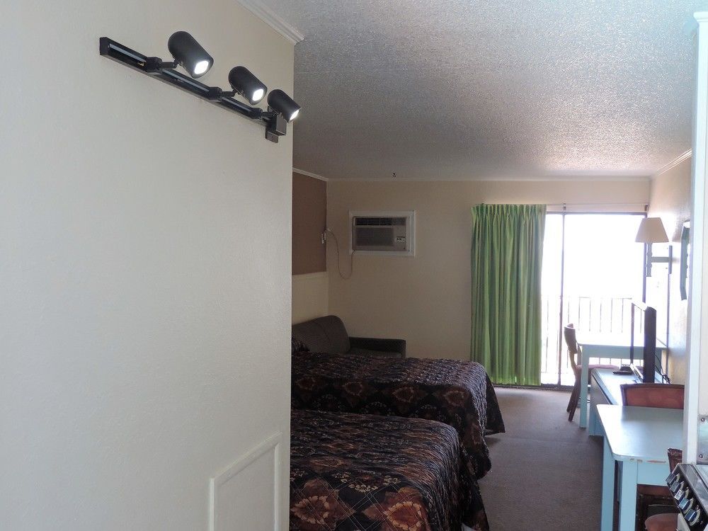 Sea Hawk Oceanfront Motel Myrtle Beach Bagian luar foto