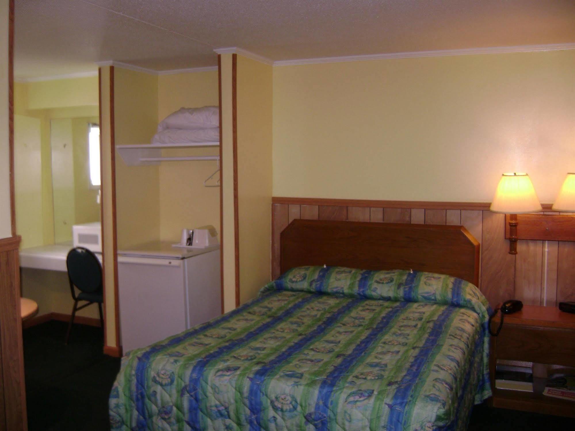 Sea Hawk Oceanfront Motel Myrtle Beach Bagian luar foto