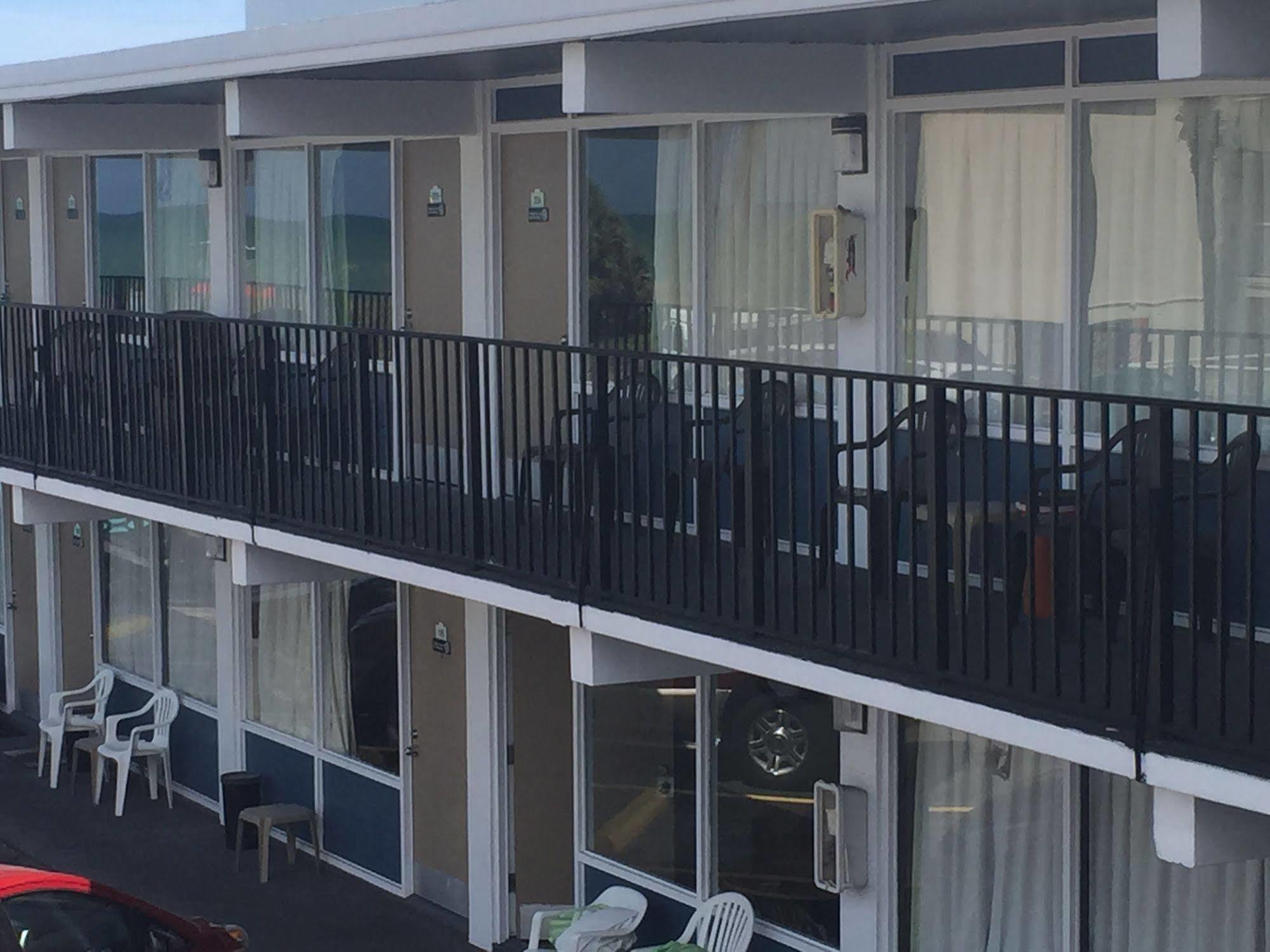 Sea Hawk Oceanfront Motel Myrtle Beach Bagian luar foto