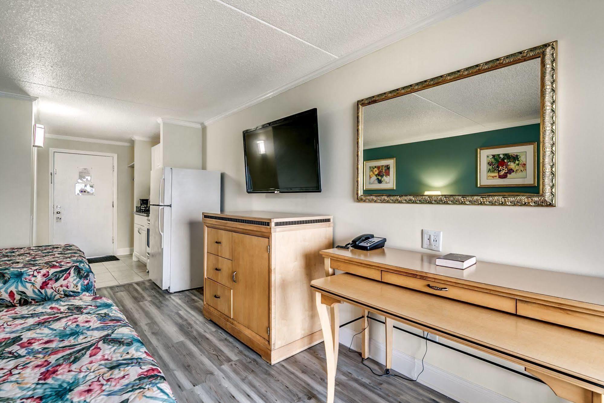 Sea Hawk Oceanfront Motel Myrtle Beach Bagian luar foto